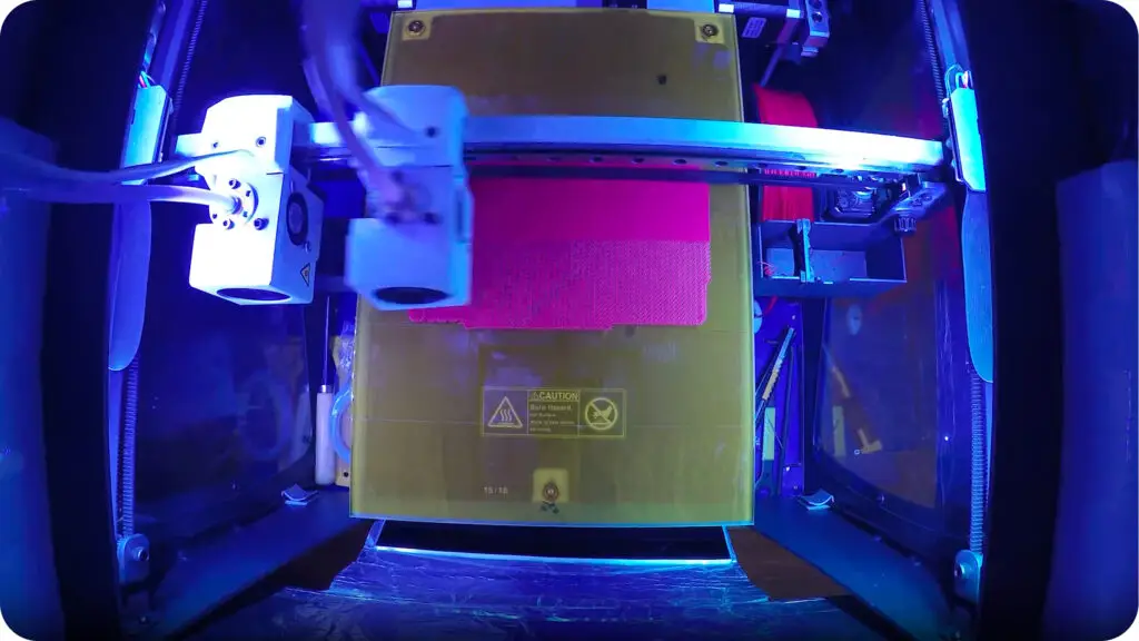 Imagem de uma impressora 3d de alta performance